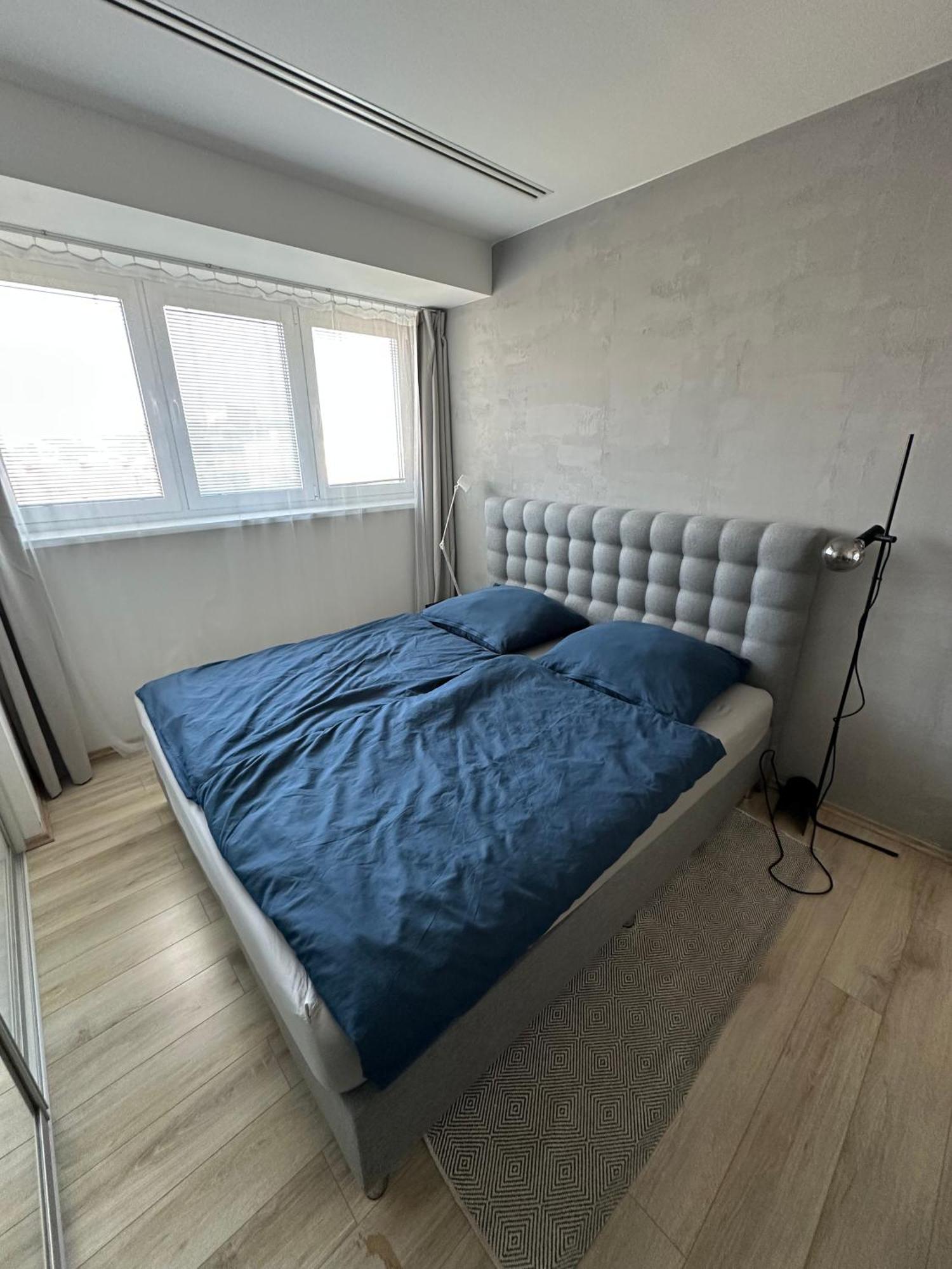 布拉迪斯拉发Urban Zenhouse No.2 - Breakfast Included公寓 外观 照片