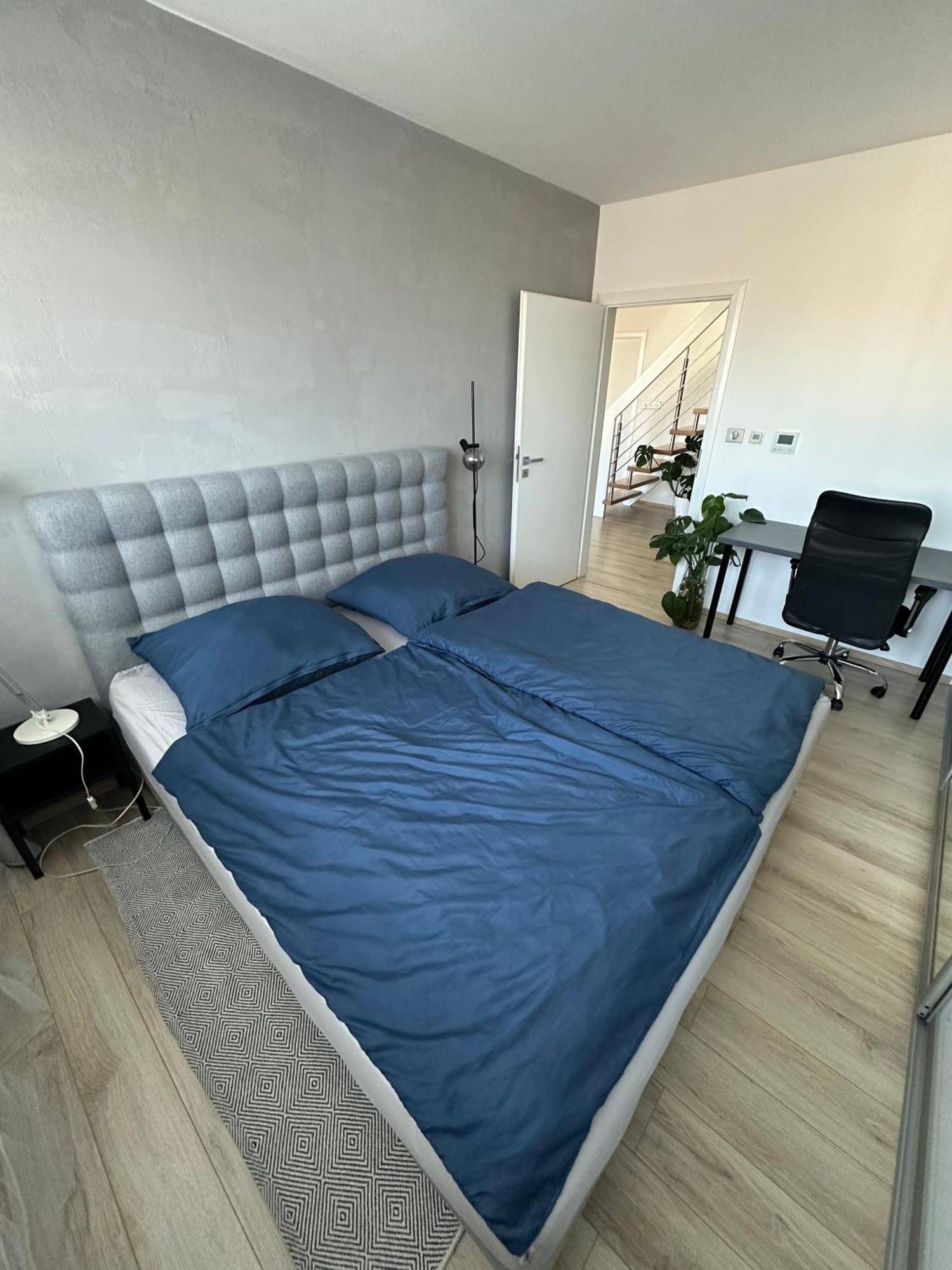 布拉迪斯拉发Urban Zenhouse No.2 - Breakfast Included公寓 外观 照片